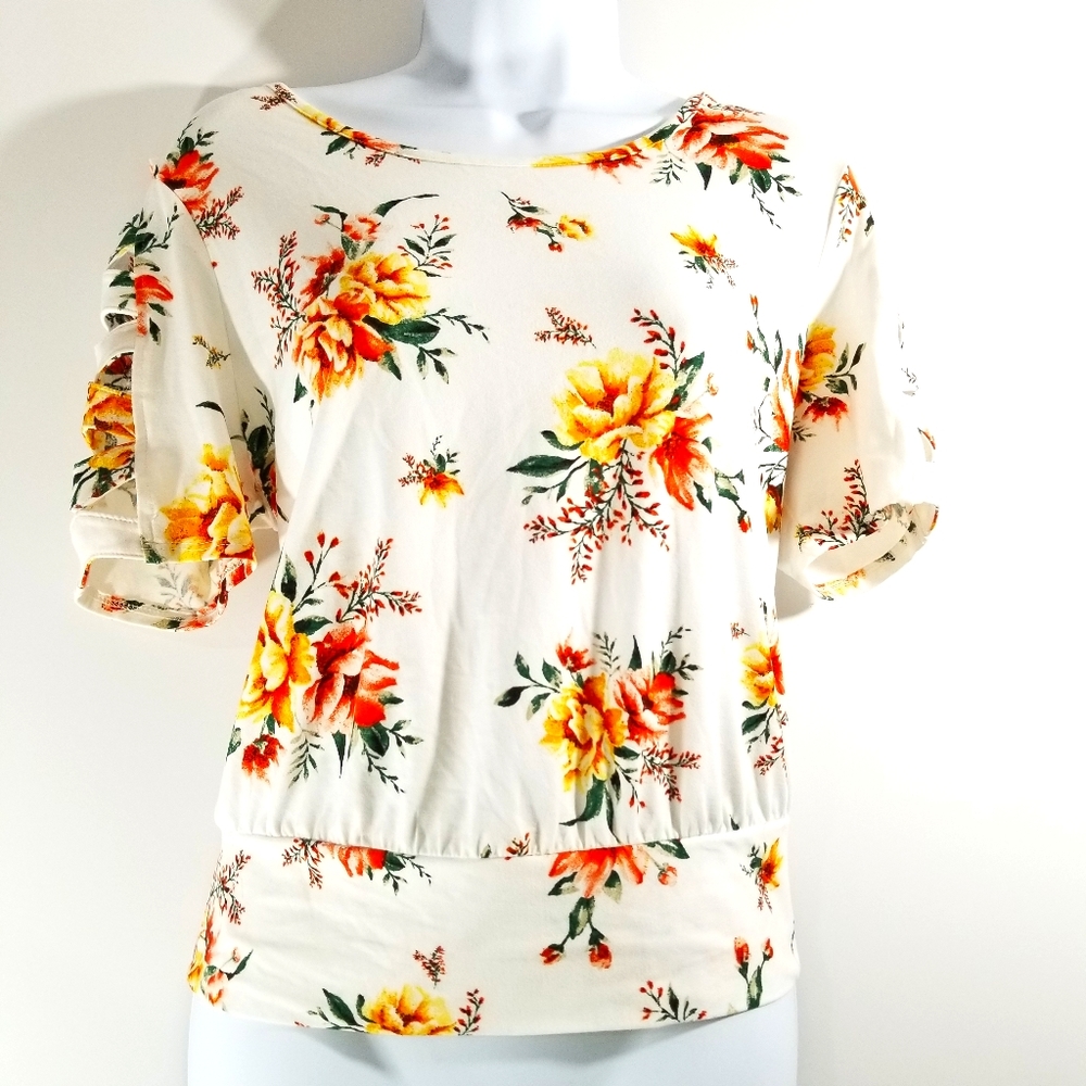 NWOT IZ Byer Womans Floral Blouse Sz.L